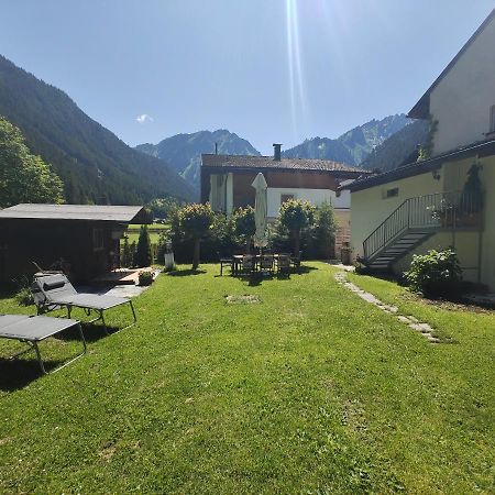 Alpenchalet Dona Partenen Buitenkant foto